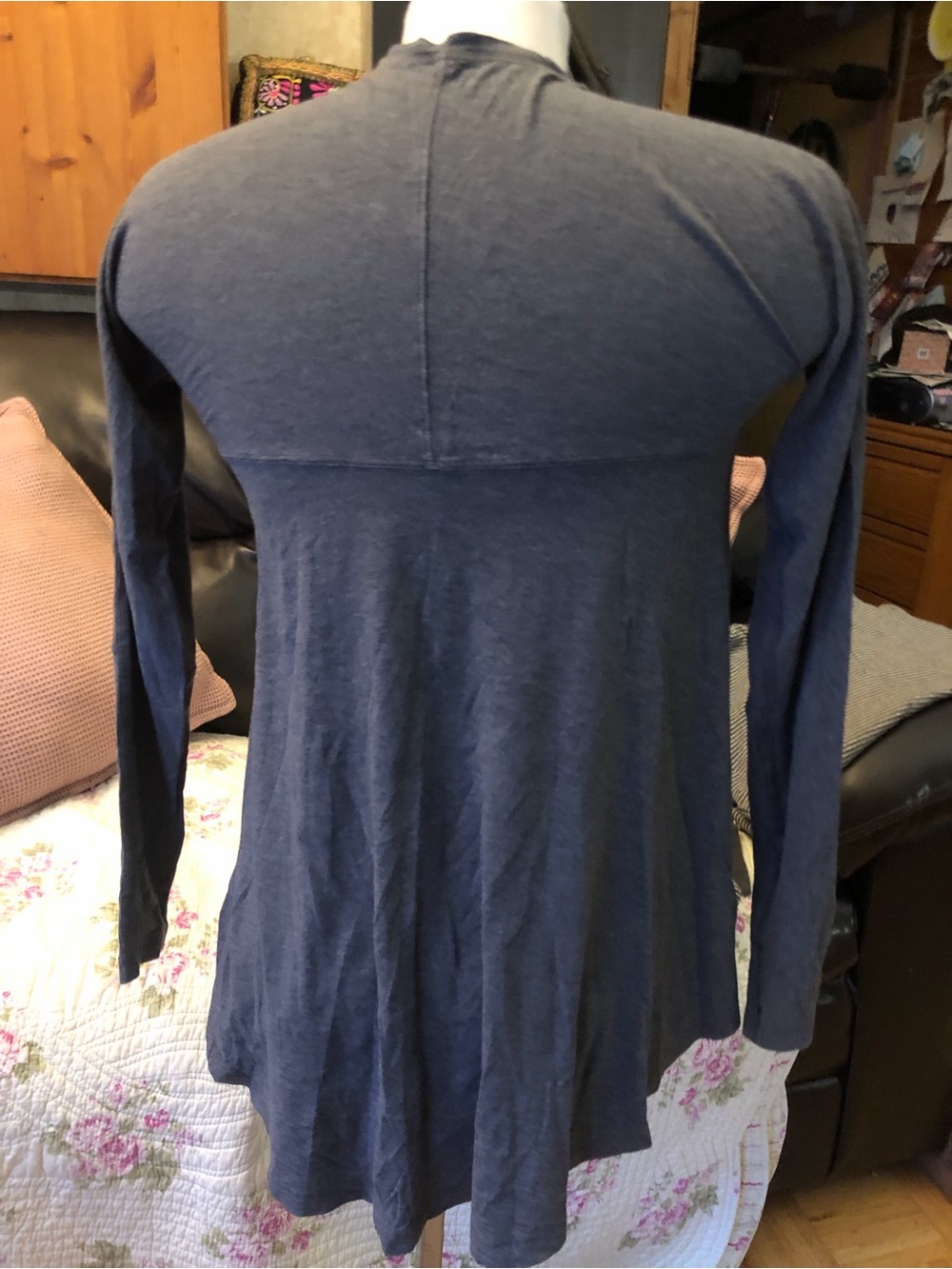 🍂2 for $15 Lululemon Acadia Long Sleeve
Heathered Pitch Grey Like New
Size 6 *a - Picture 6 of 12